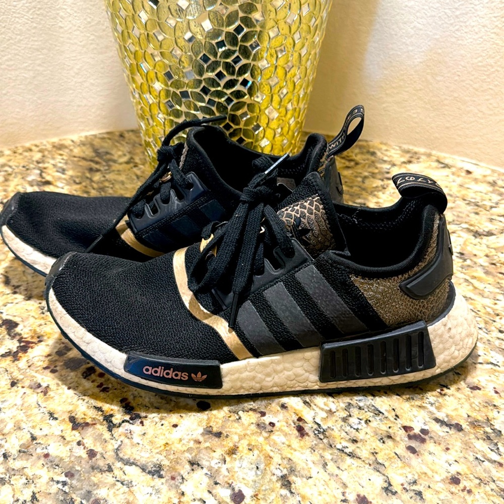 Women’s Adidas Size 8
